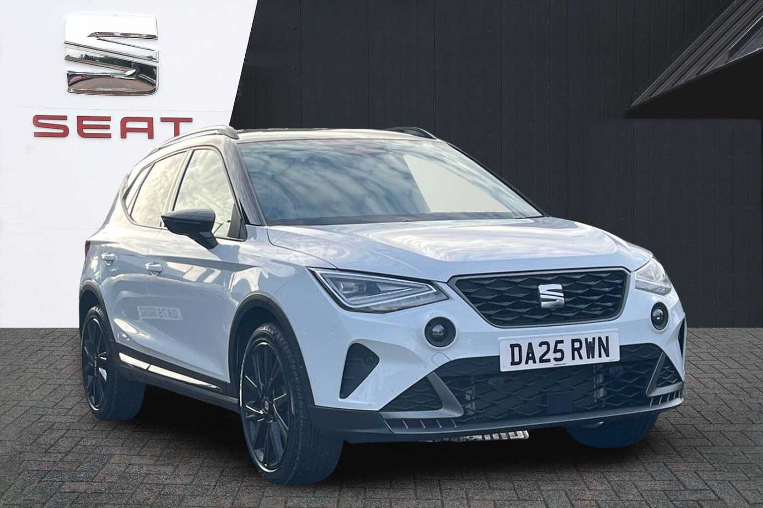 SEAT Arona 1.0 TSI 115 FR Black Edition 5dr