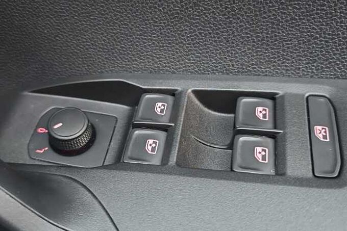 SEAT Arona 1.0 TSI SE Technology 5dr